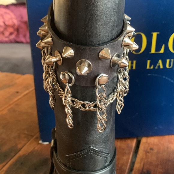 Polo Ralph Lauren One of a kind Harness Boot with chain embellishment. - Picture 7 of 12
